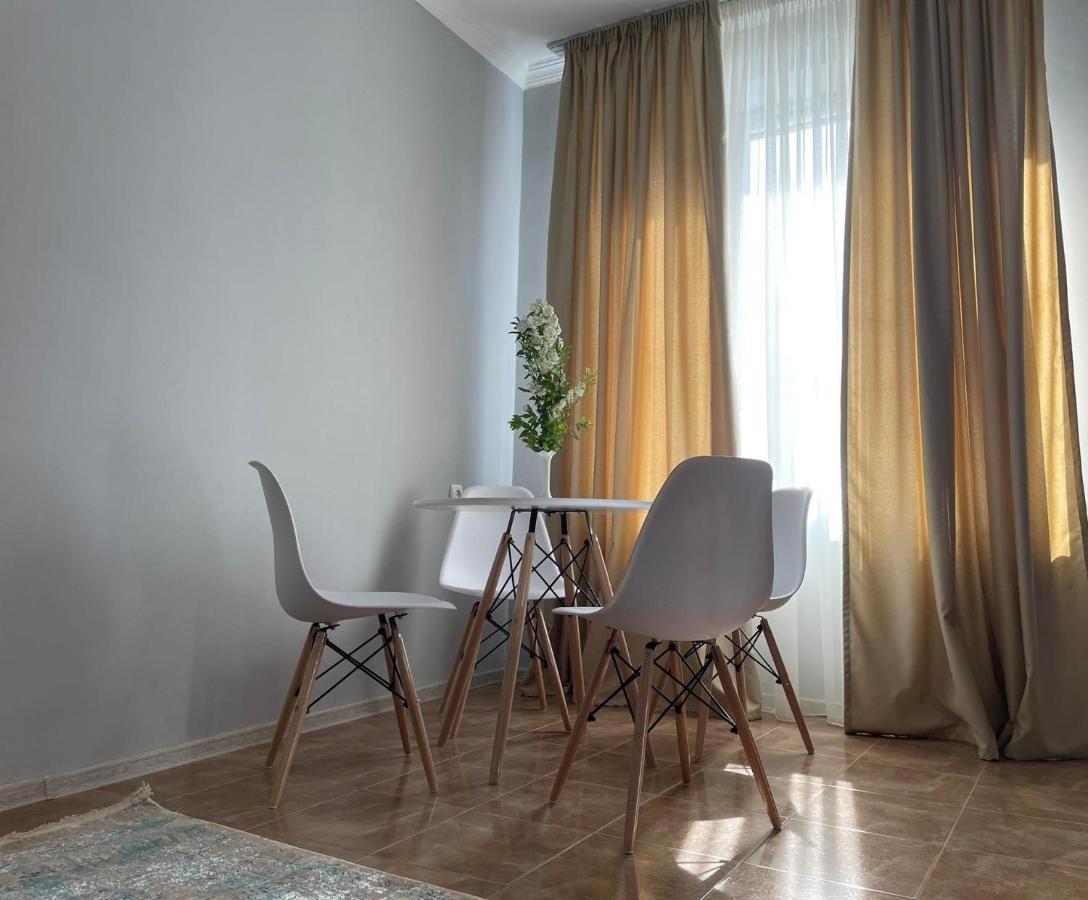 Apartamento Comfy Corner Telavi Exterior foto